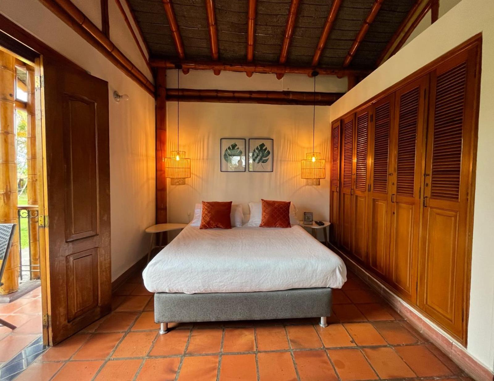 Finca Hotel Santana Montenegro Buitenkant foto